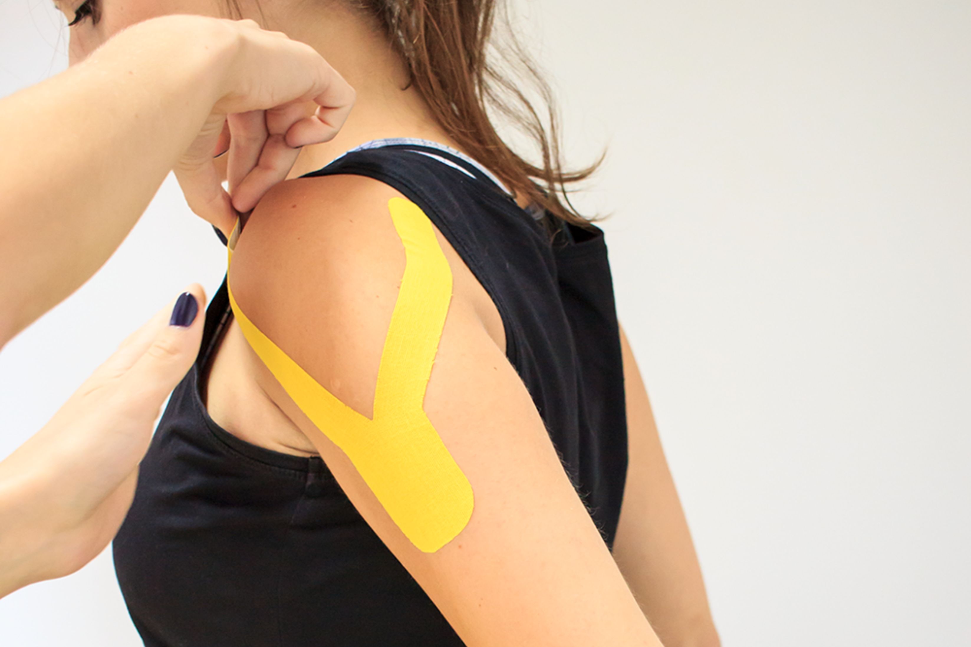  Kinesiotaping_-_wzmocnienie_mi_nia_naramiennego