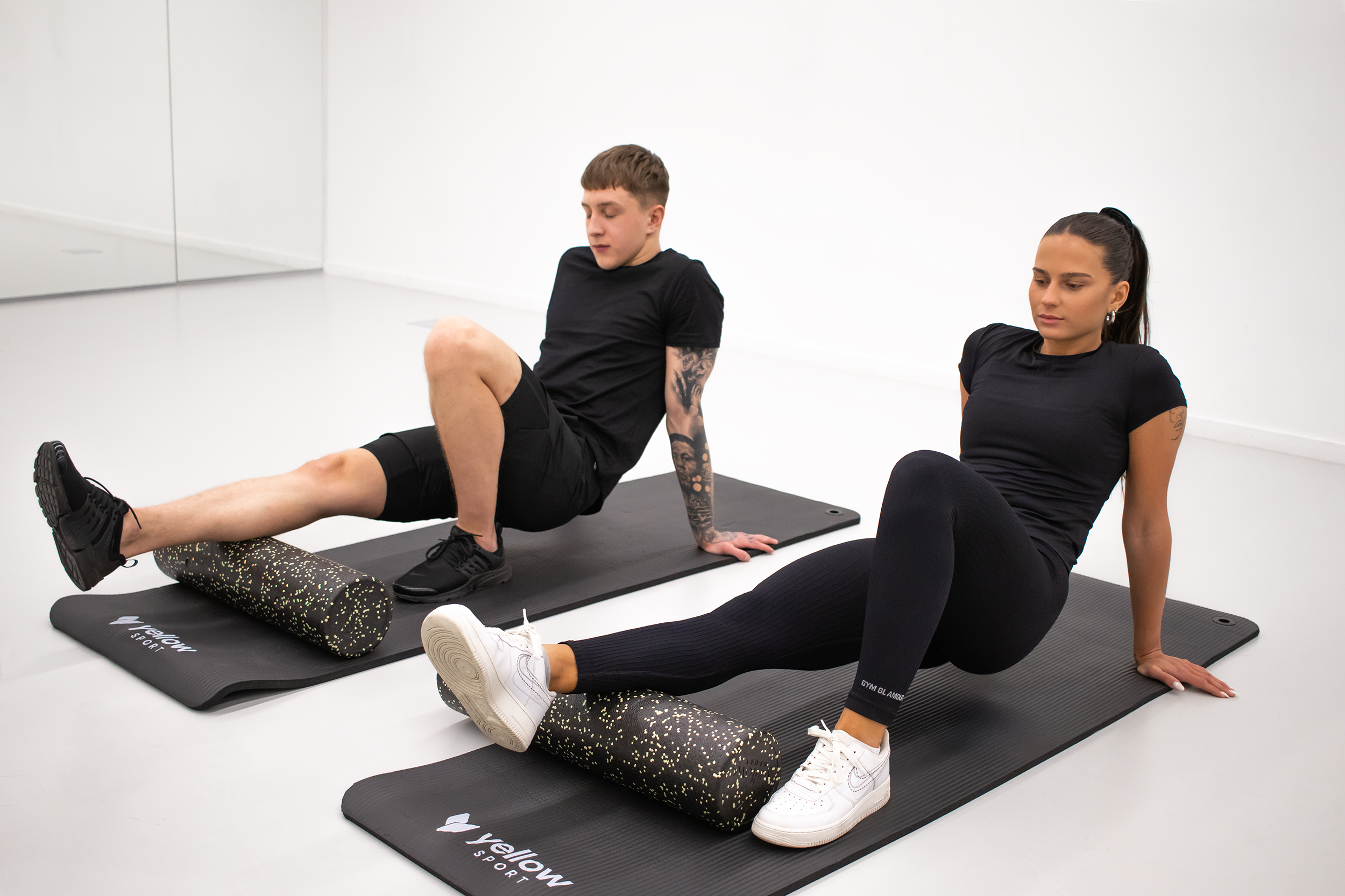 Mobilizacja za pomocą wałka do masażu 