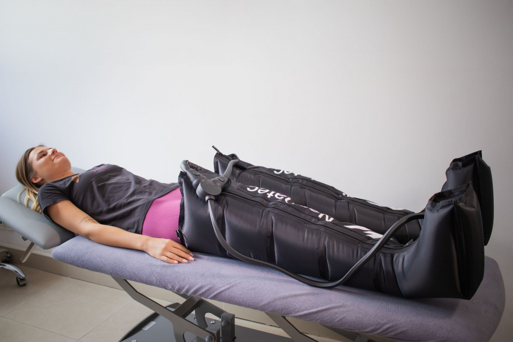 Masażer nóg, urządzenie do drenażu limfatycznego | Normatec 