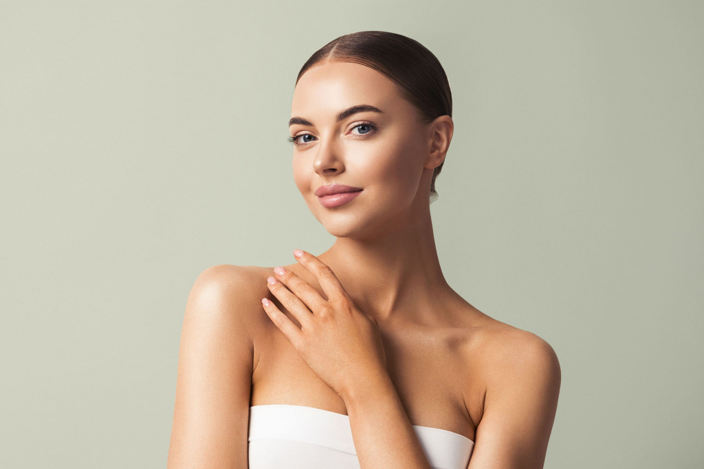 Taśma do biustu. Jak modelować biust za pomocą taśm? 