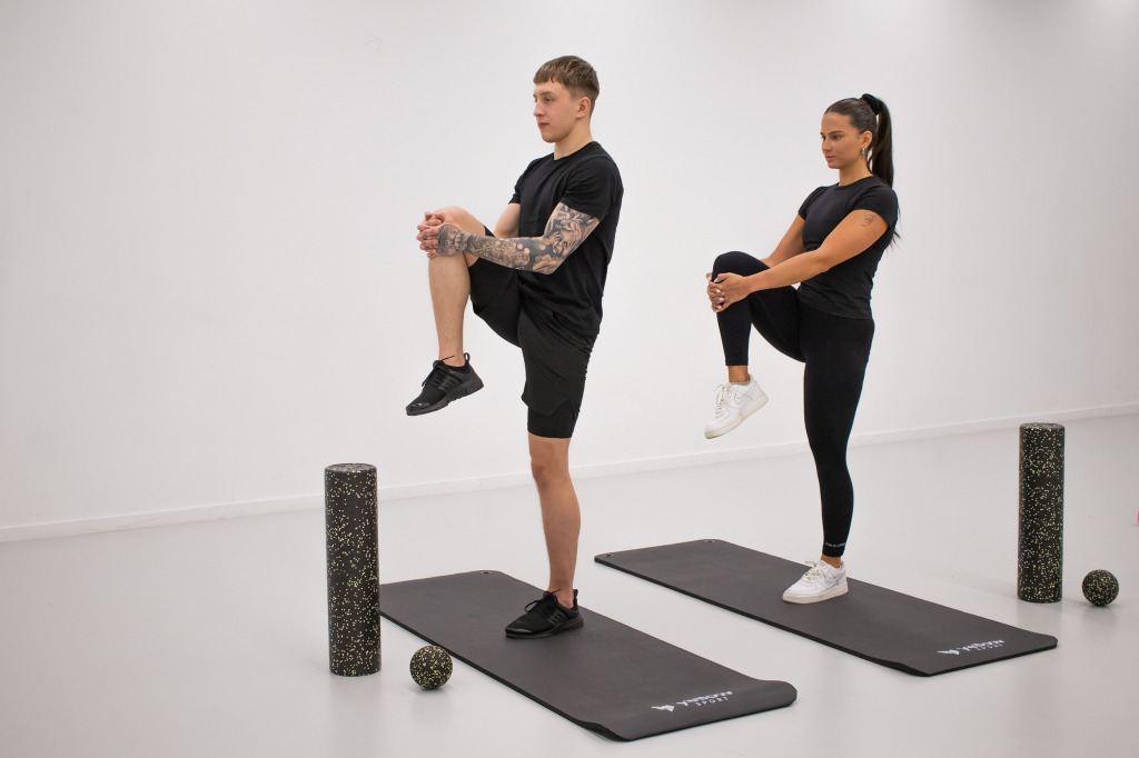 Rozgrzewka przed bieganiem. Jak poprawnie się rozgrzewać? 