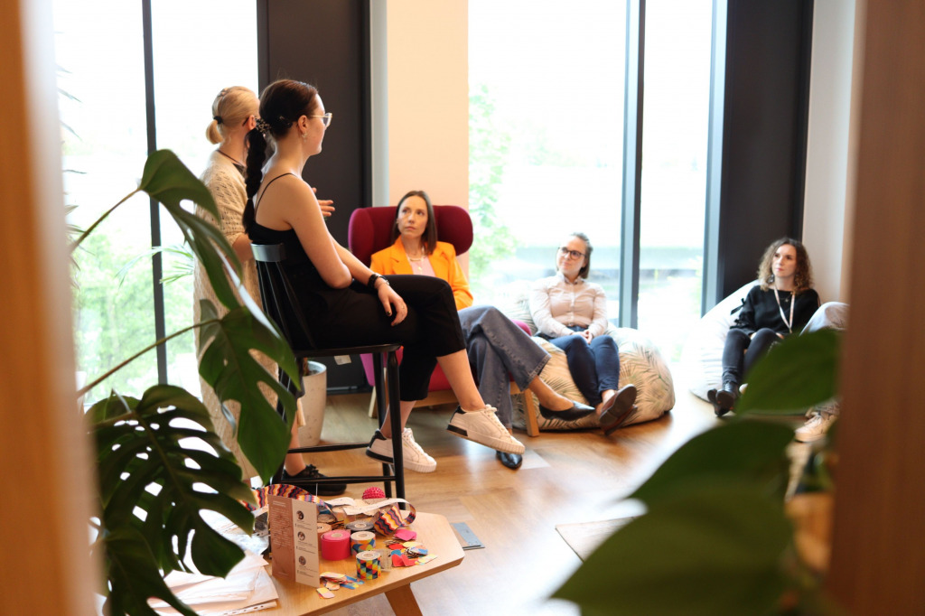 Mieliśmy zaszczyt poprowadzić warsztaty z fizjotapingu w trakcie drugich urodzin Hebe partner