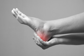 Zapalenie rozcięgna podeszwowego - ból pięty