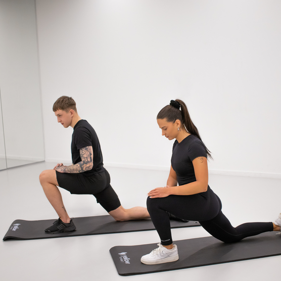 yellowMAT Holes - Mata do ćwiczeń z otworami NBR - Czarna - 183 cm x 61 cm x 1,5 cm